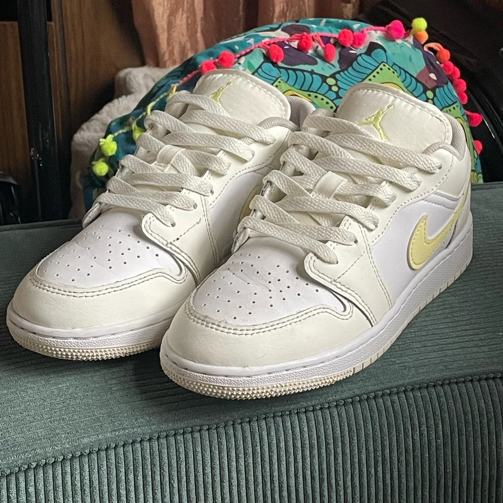 Nike Air Jordan 1’s Low - Picture 1 of 7